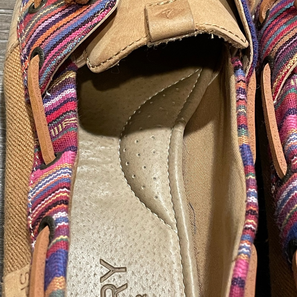 Sperry Topsider In Tan With Multicolor Detail - image 3